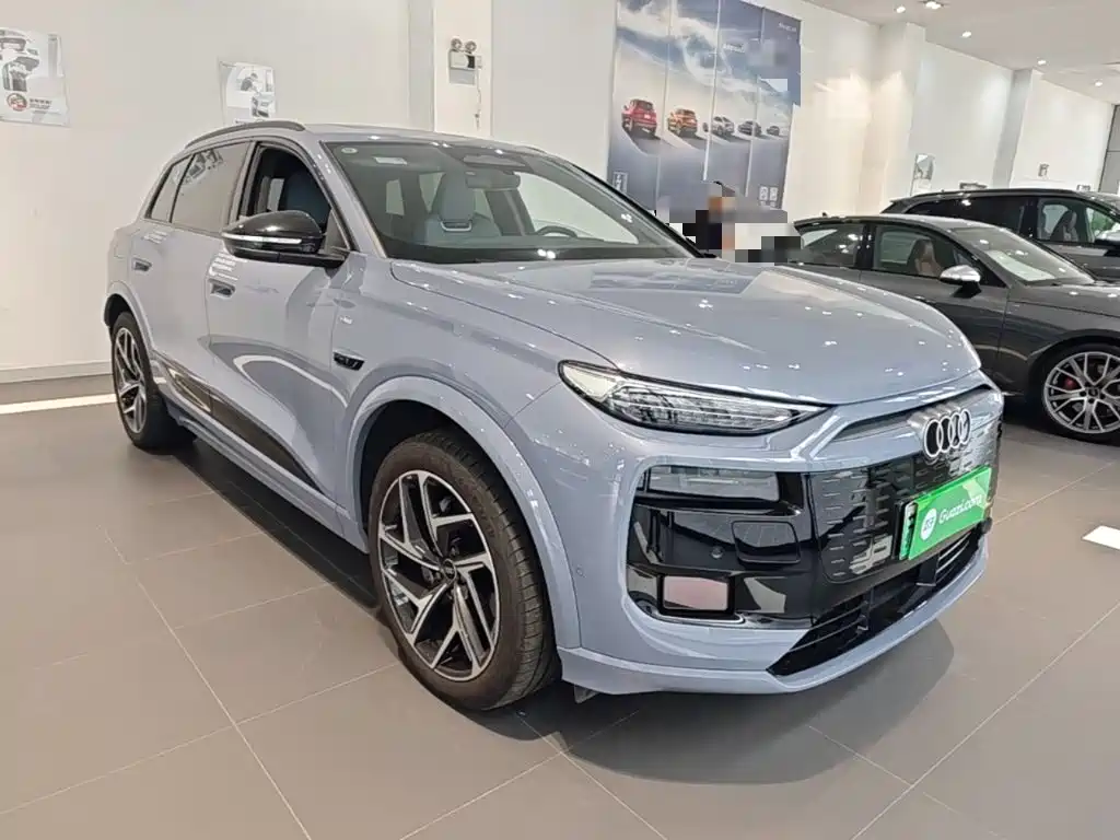 Audi Q6L e-tron — фото 4