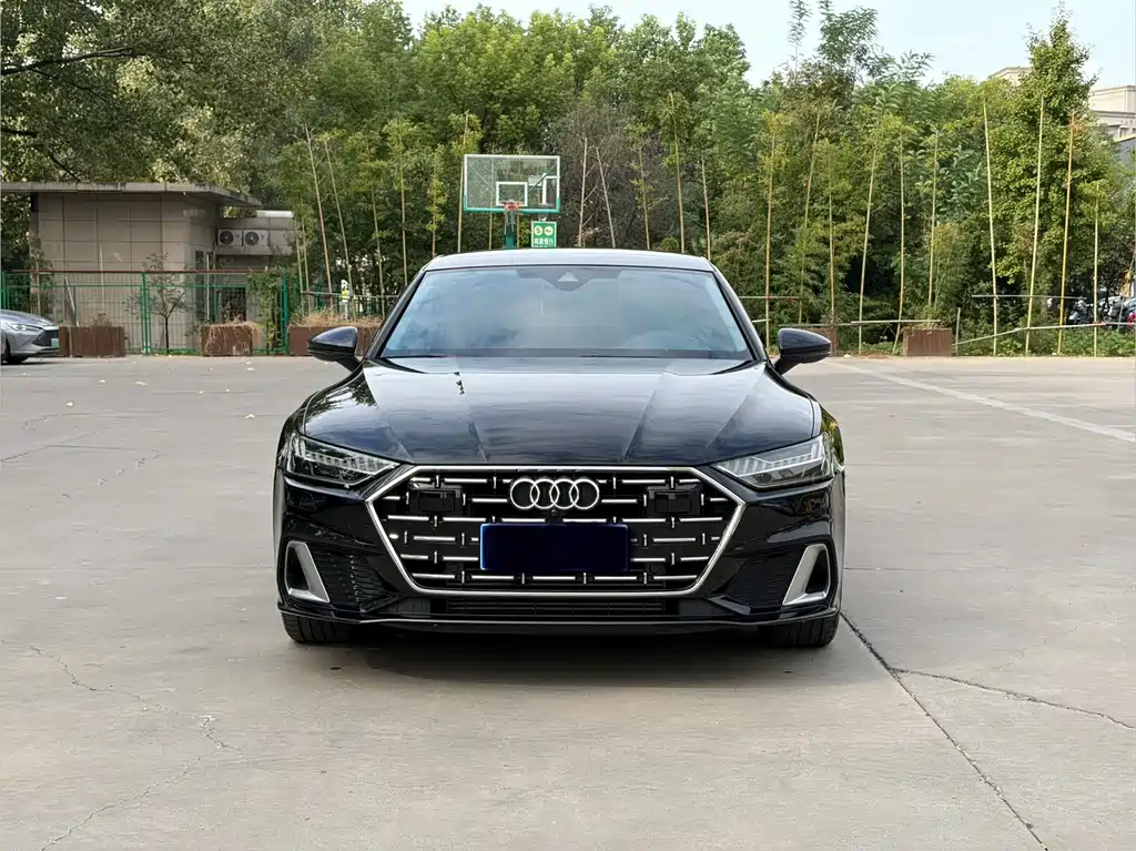 Audi A7L — фото 2