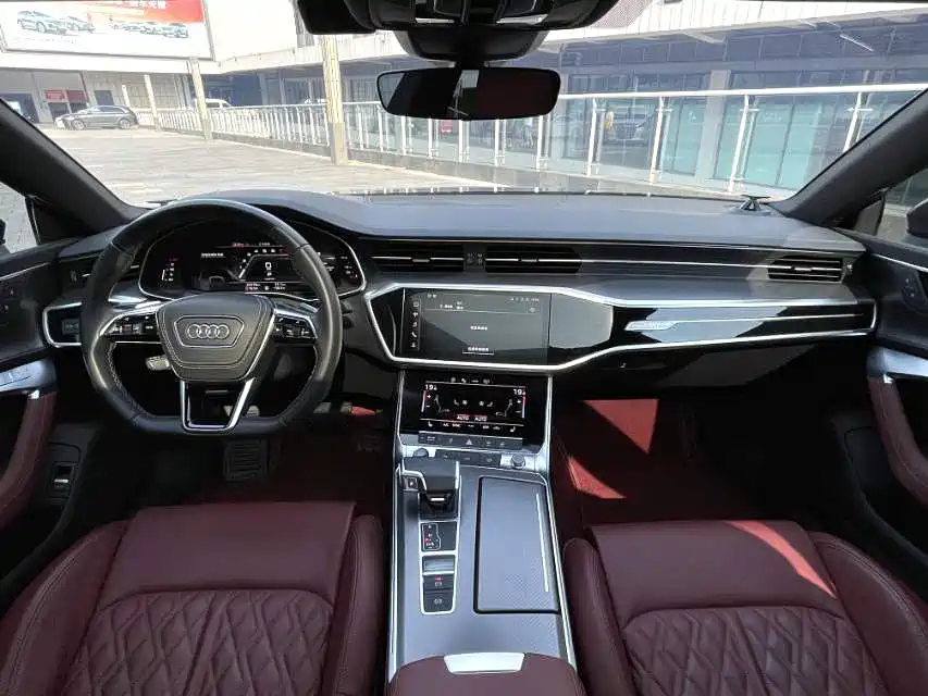 Audi A7L — фото 3