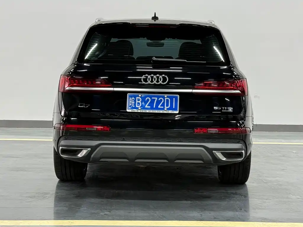 Audi Q7 — фото 9