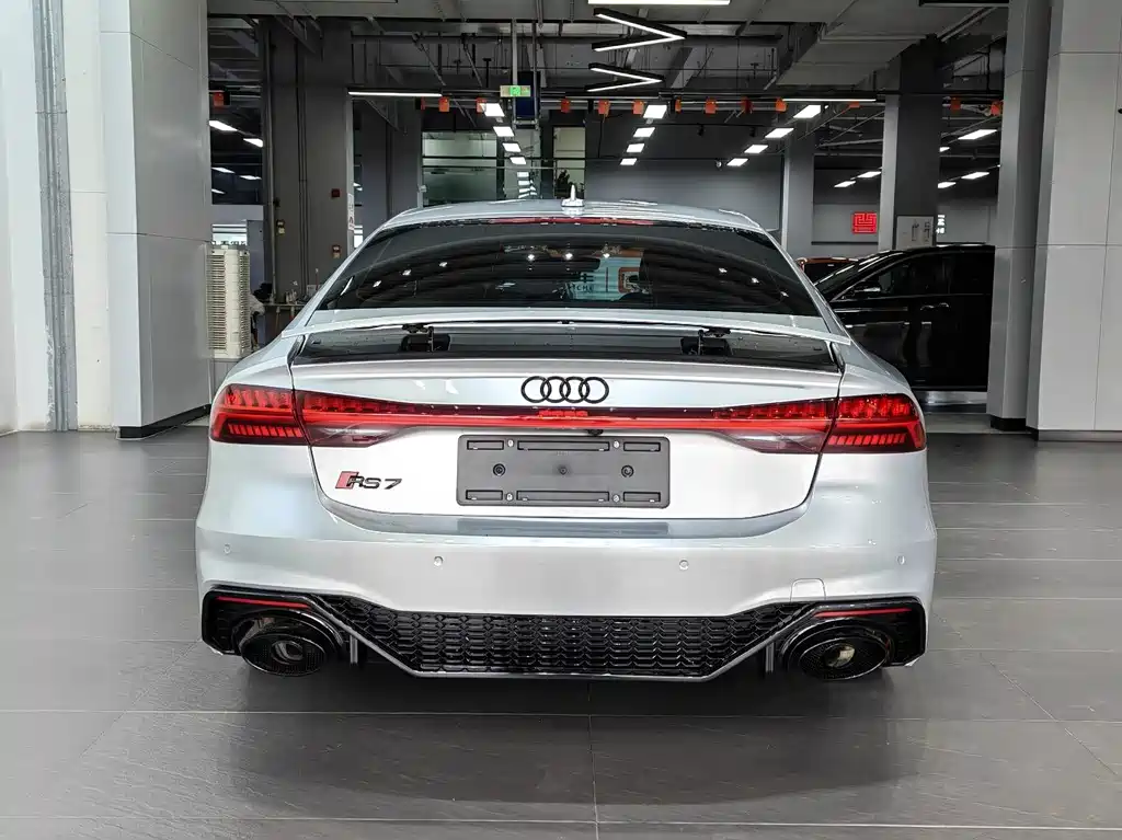 Audi A7 — фото 20