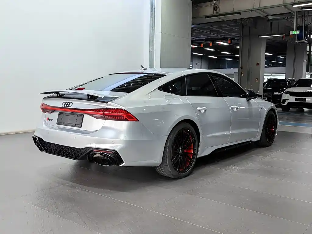 Audi A7 — фото 21
