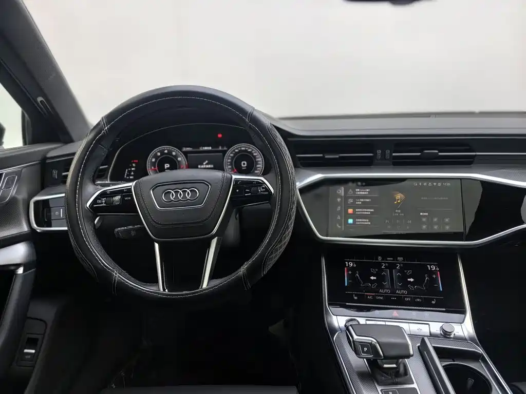 Audi A6L — фото 5