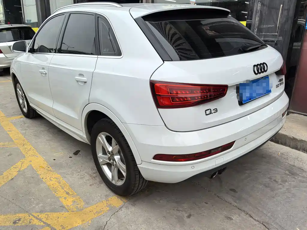 Audi Q3 — фото 4