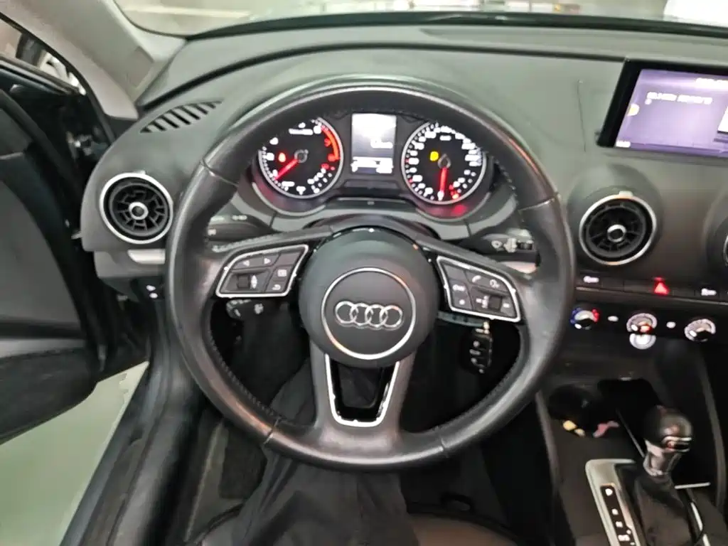 Audi A3 — фото 11
