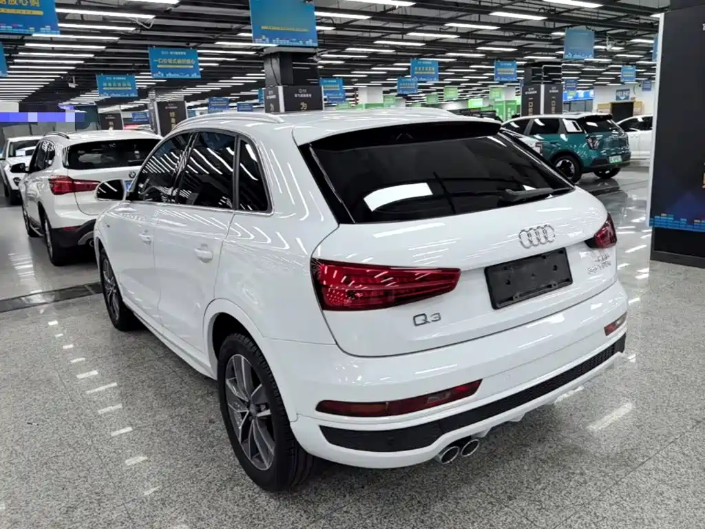 Audi Q3 — фото 5