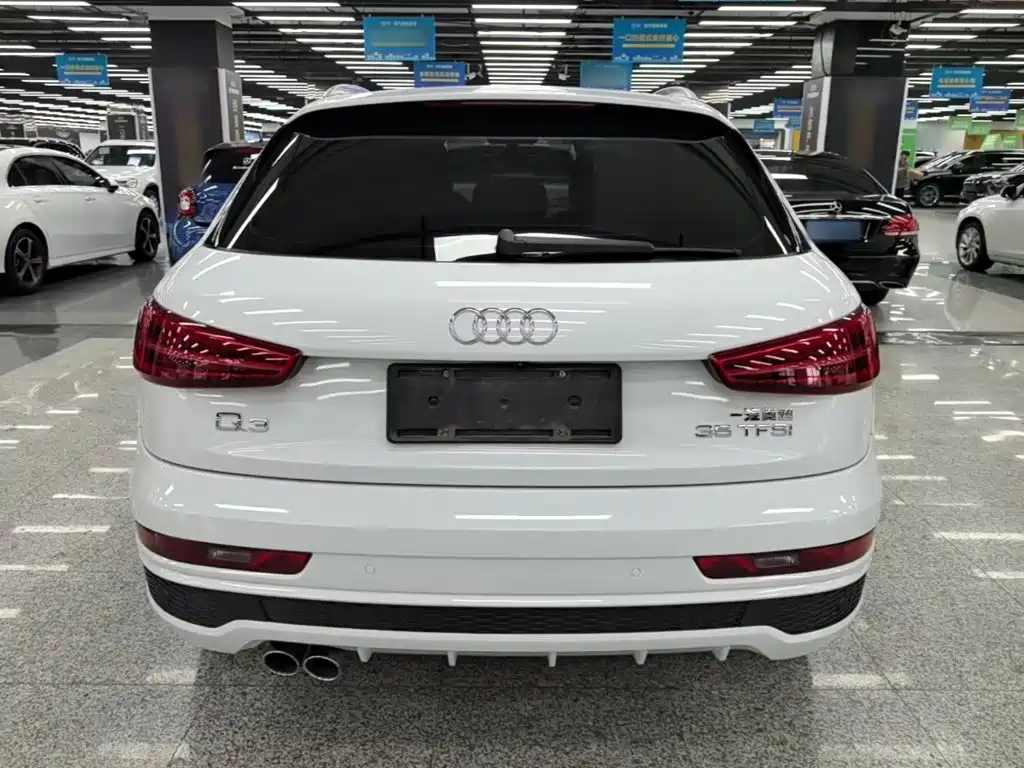 Audi Q3 — фото 6