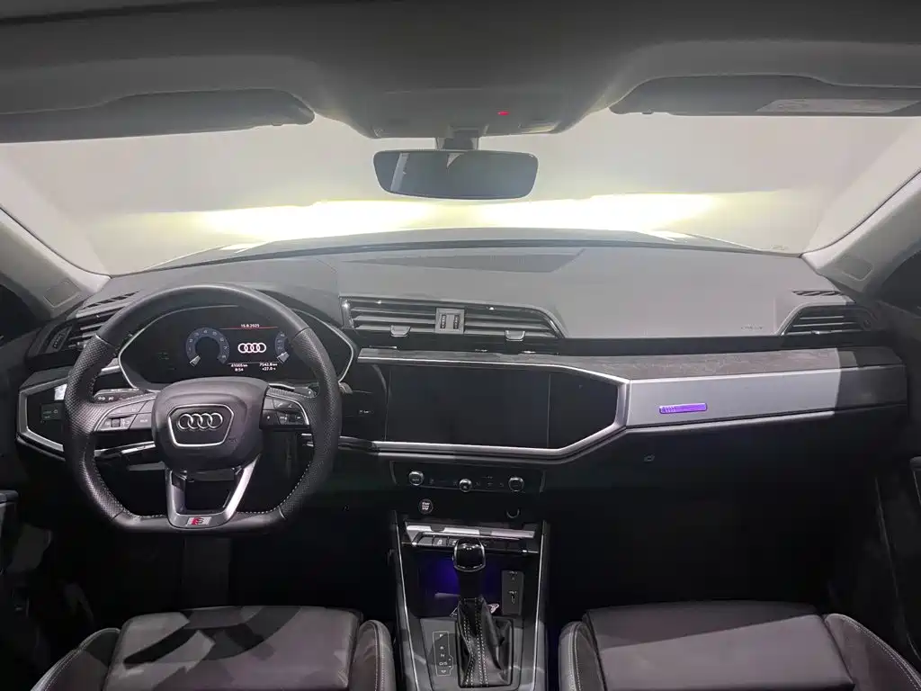 Audi Q3 Sportback — фото 6