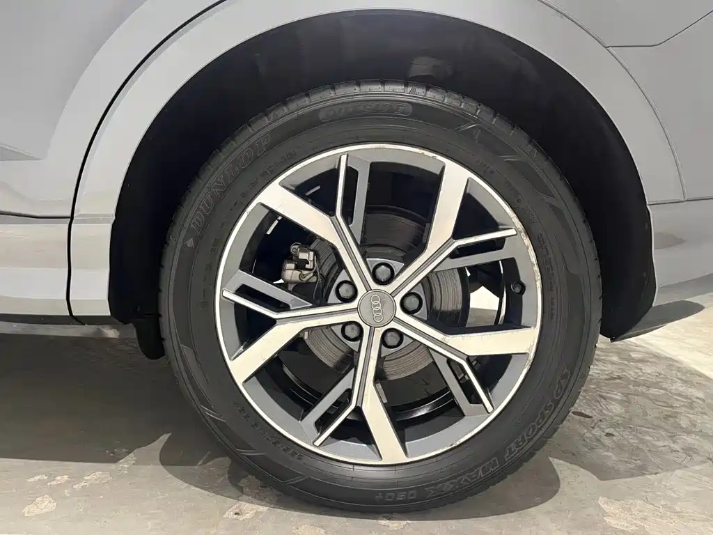 Audi Q3 Sportback — фото 8