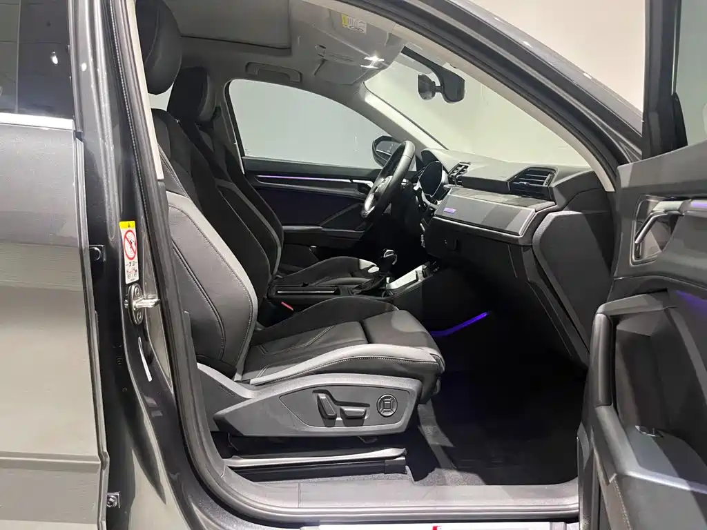 Audi Q3 Sportback — фото 10