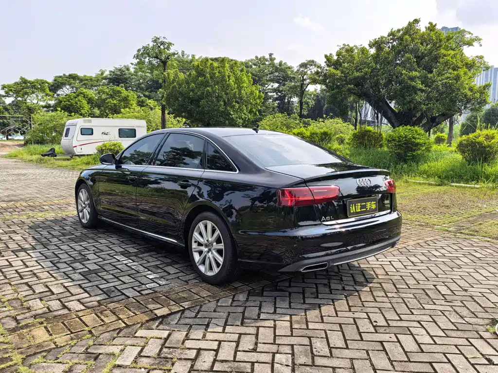 Audi A6L — фото 6