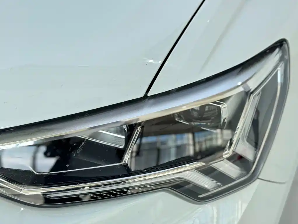 Audi Q3 — фото 14