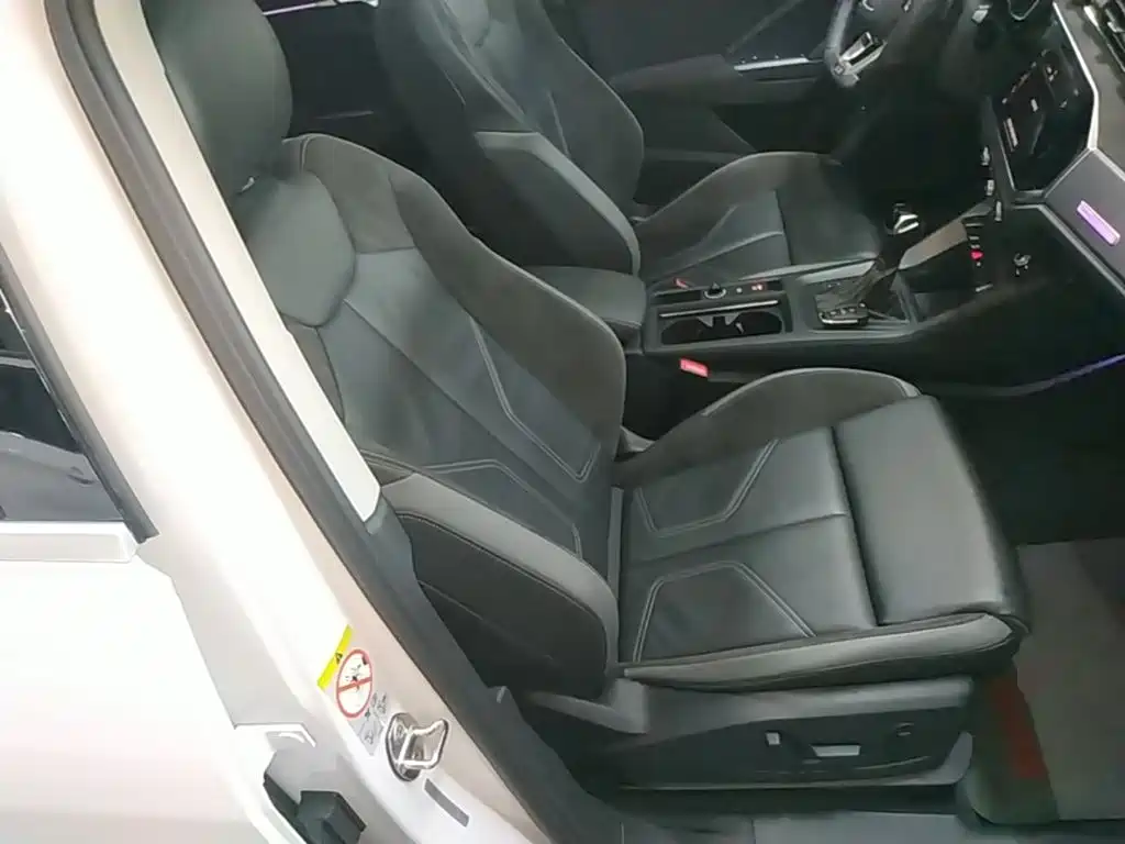 Audi Q3 Sportback — фото 25
