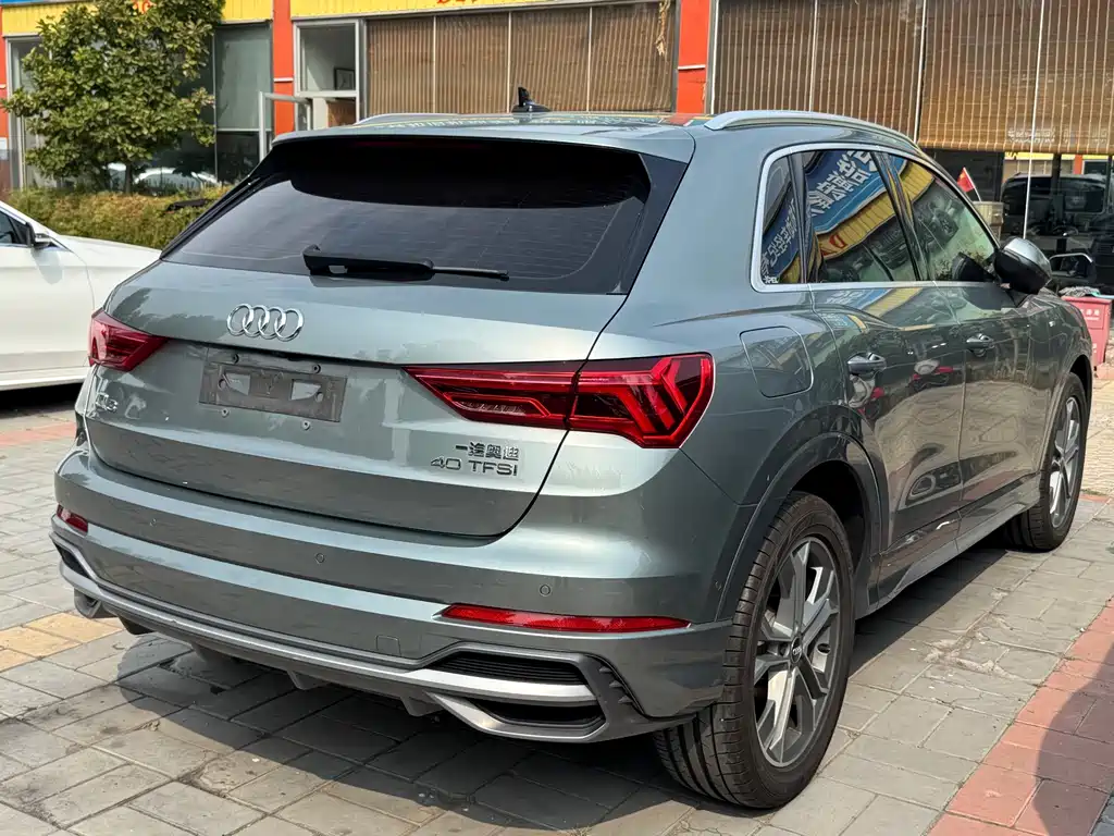 Audi Q3 — фото 17
