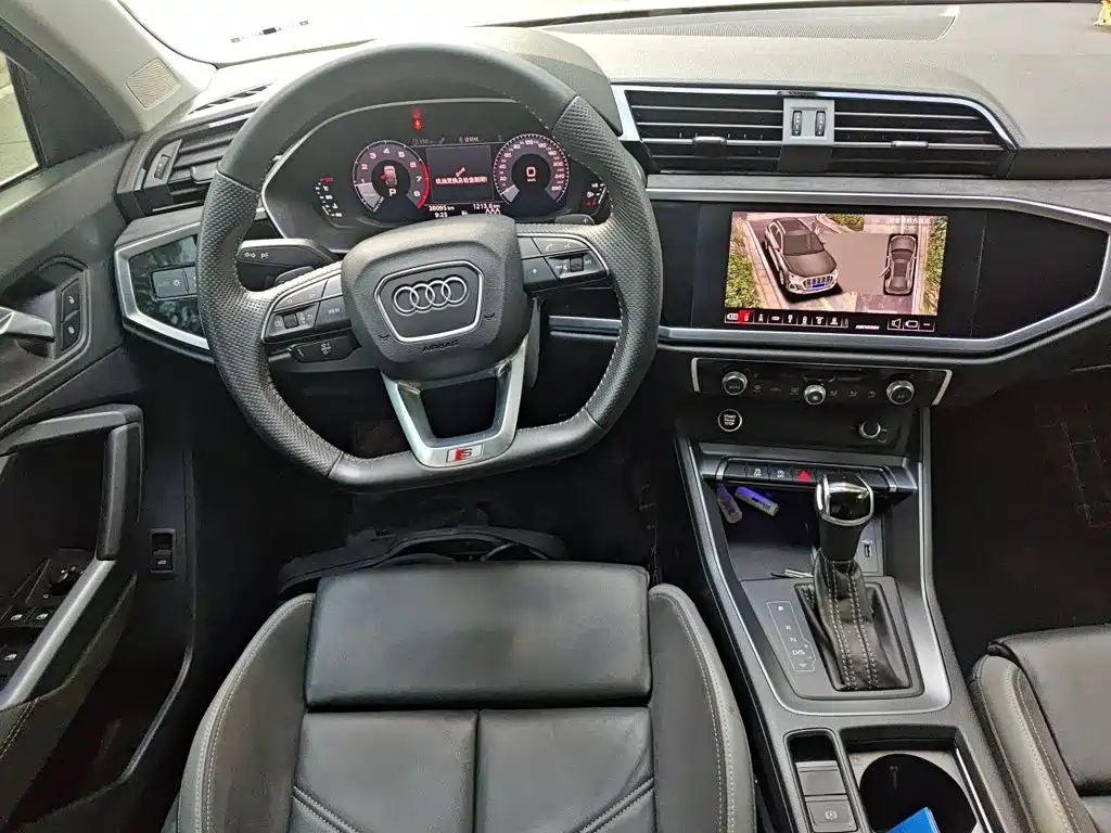 Audi Q3 Sportback — фото 3