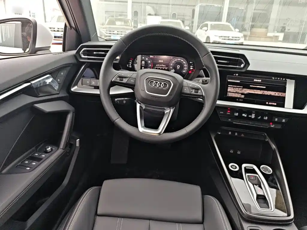 Audi A3 — фото 11