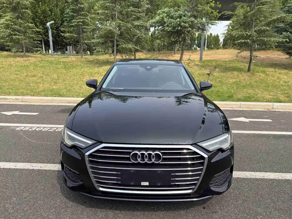 Audi A6L — фото 2
