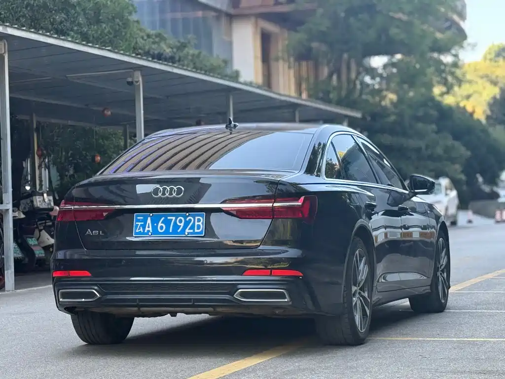 Audi A6L — фото 15
