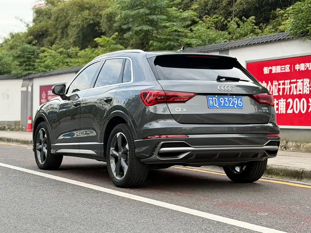 Audi Q3 — фото 6