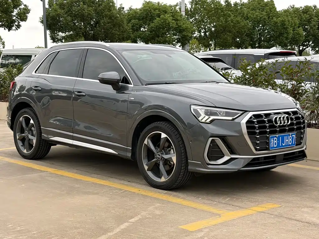Audi Q3 — фото 3