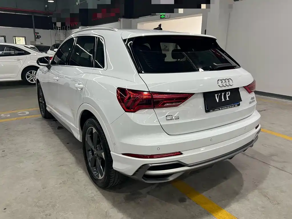 Audi Q3 — фото 6