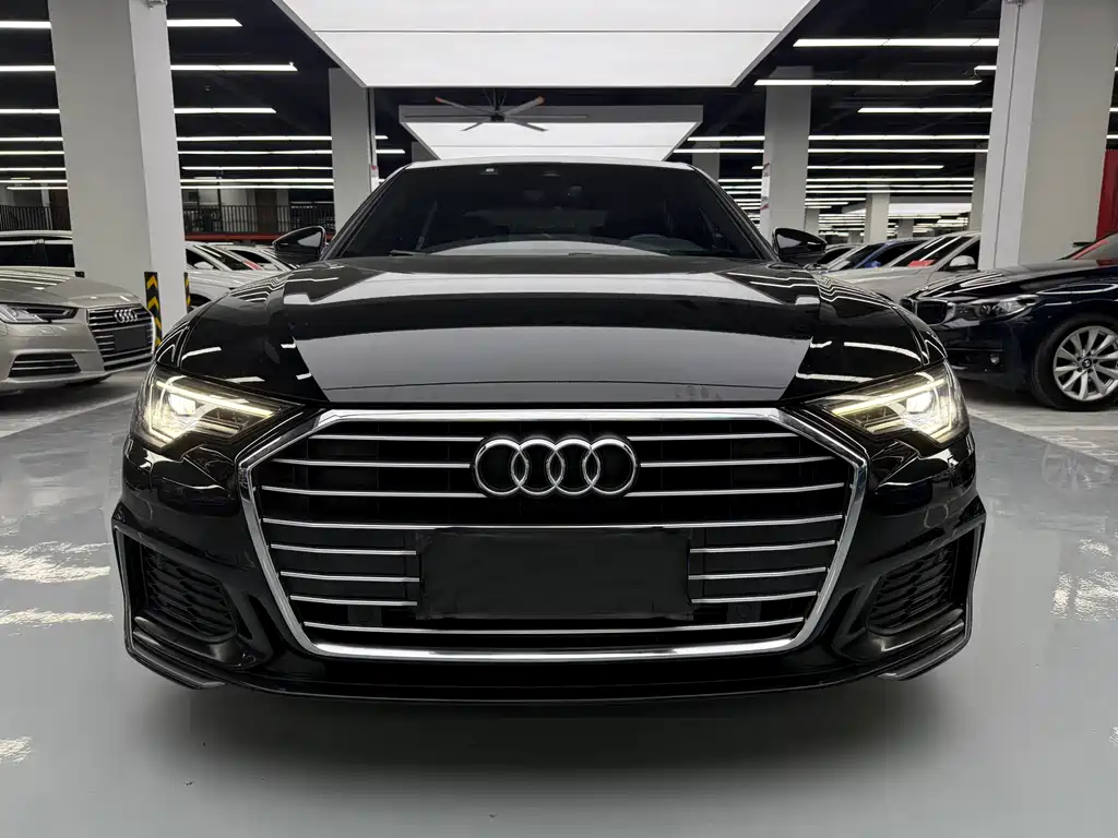 Audi A6L — фото 2