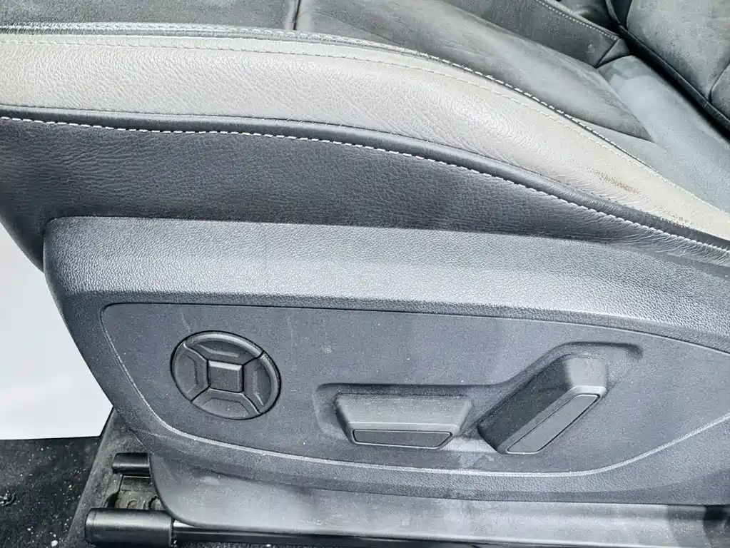 Audi Q3 — фото 9