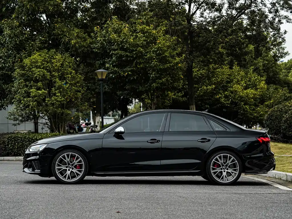Audi S4 — фото 3