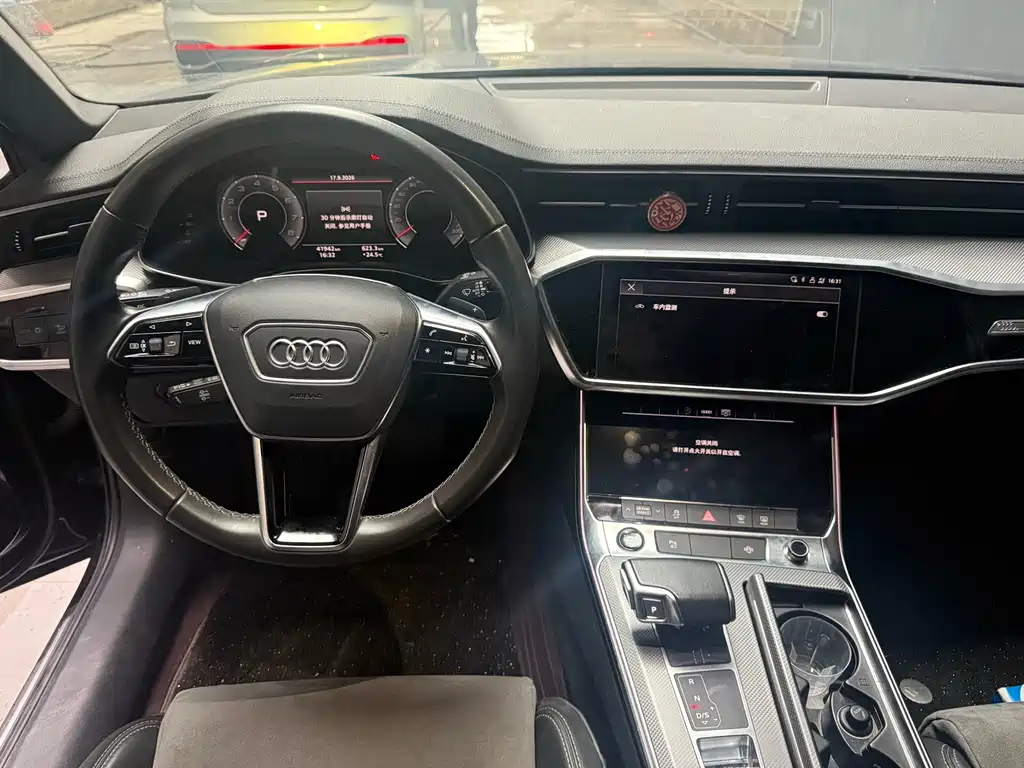Audi A6L — фото 6
