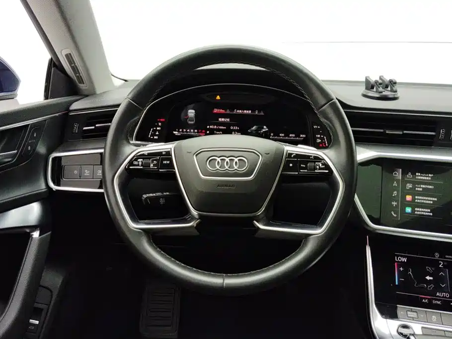 Audi A7L — фото 15