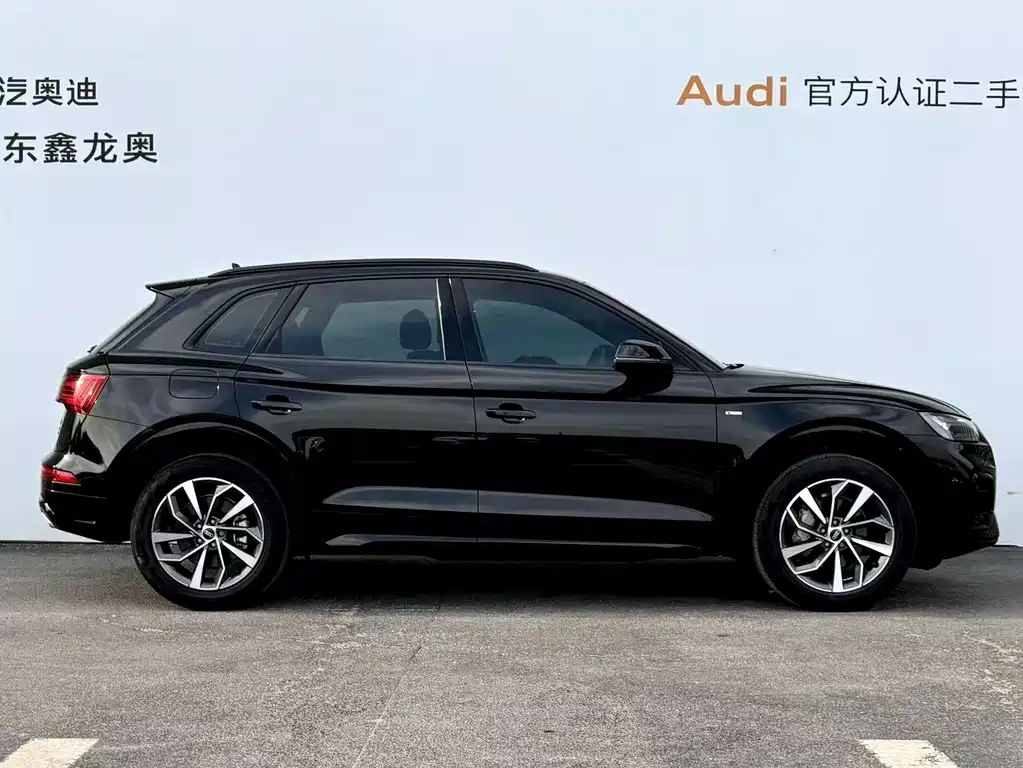 Audi Q5L — фото 3