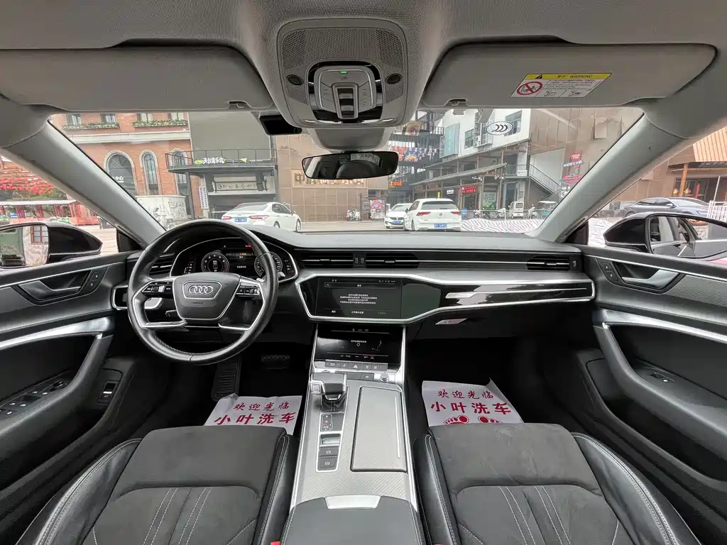 Audi A7L — фото 8