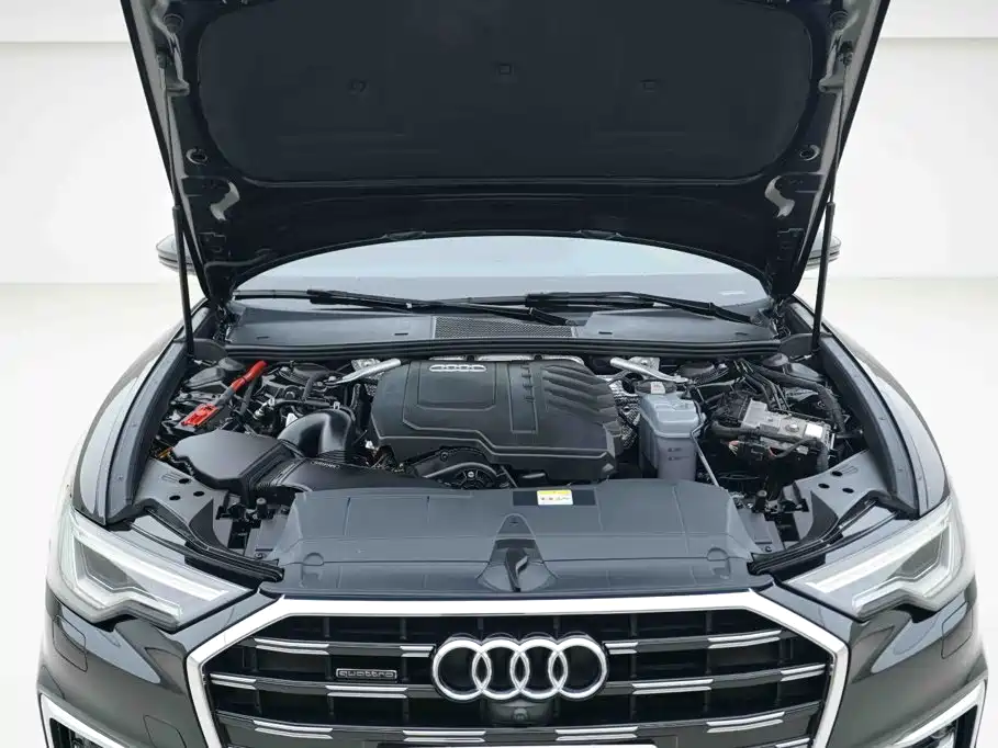 Audi A6L — фото 6