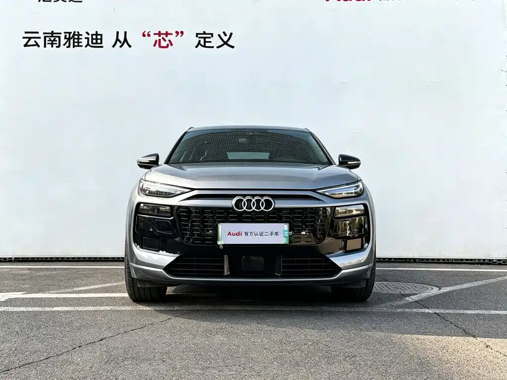 Audi Q6L e-tron — фото 2