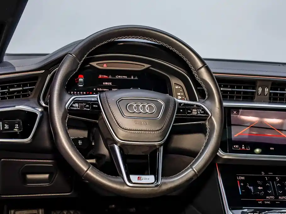 Audi A6L — фото 22