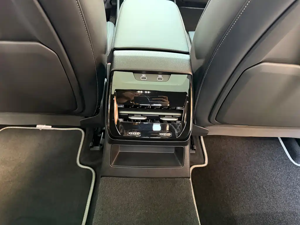 Audi A5L Sportback — фото 17