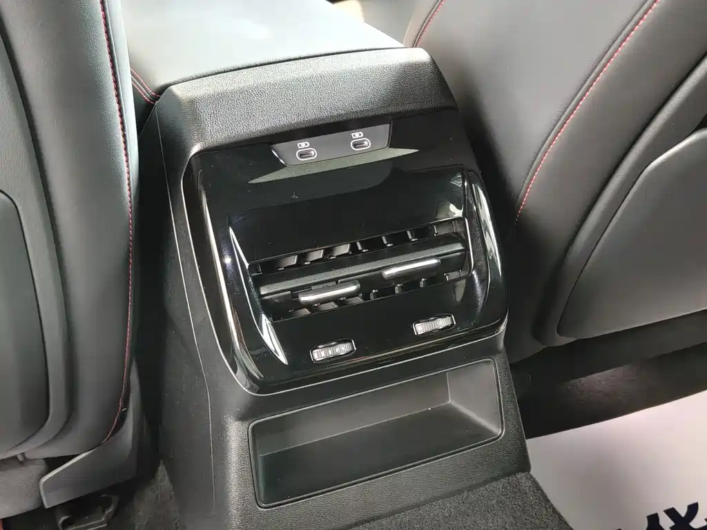 Audi A5L Sportback — фото 13
