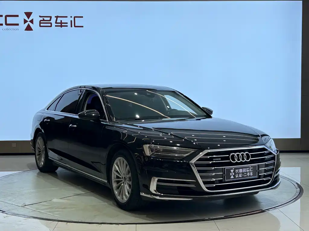 Audi A8 — фото 3