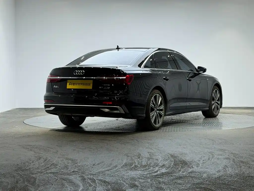 Audi A6L — фото 5