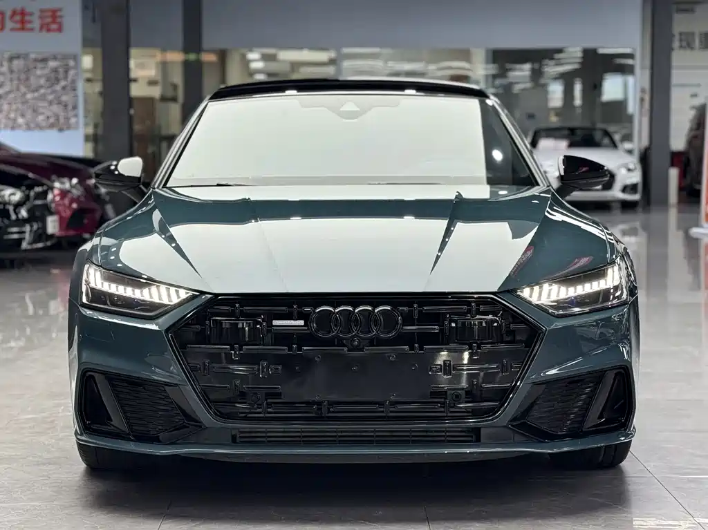 Audi A7L — фото 2