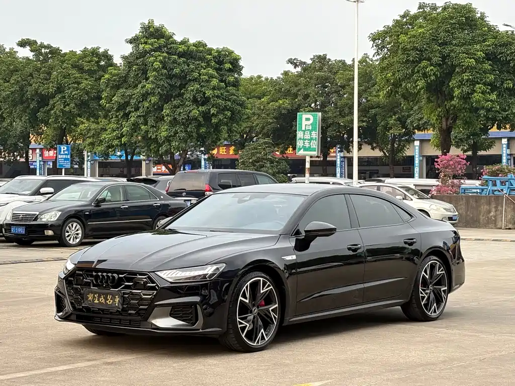 Audi A7L — фото 2