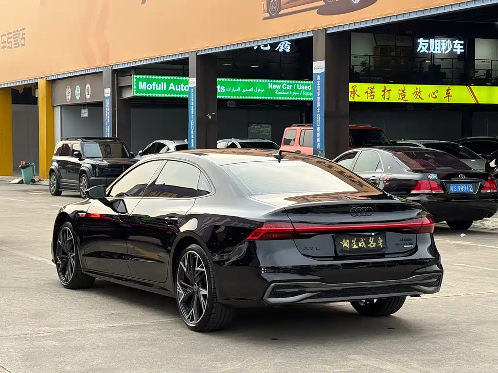 Audi A7L — фото 23