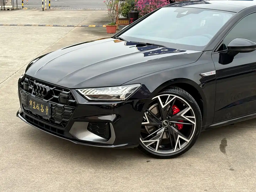 Audi A7L — фото 24