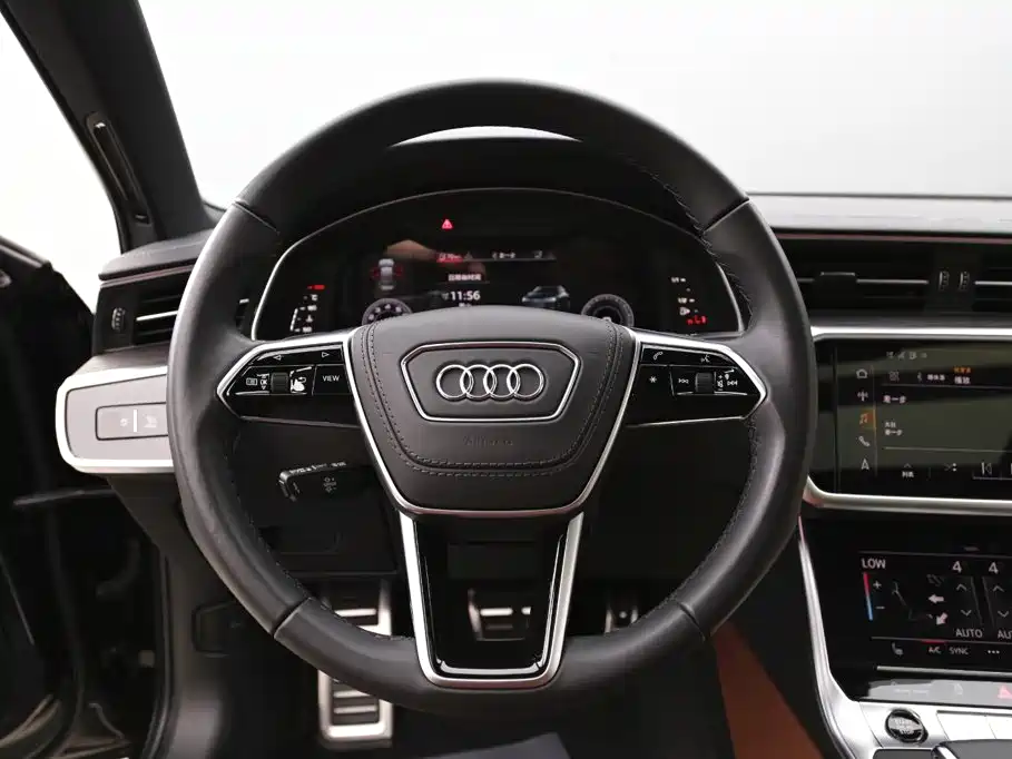 Audi A6L — фото 15