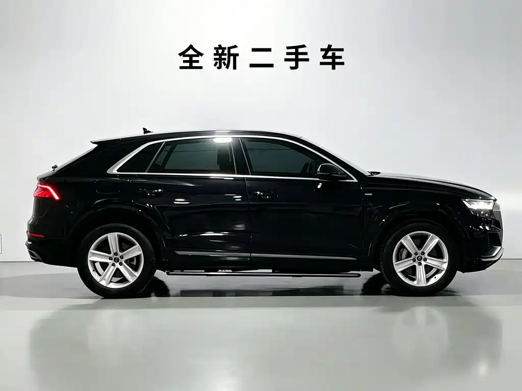 Audi Q8 — фото 4
