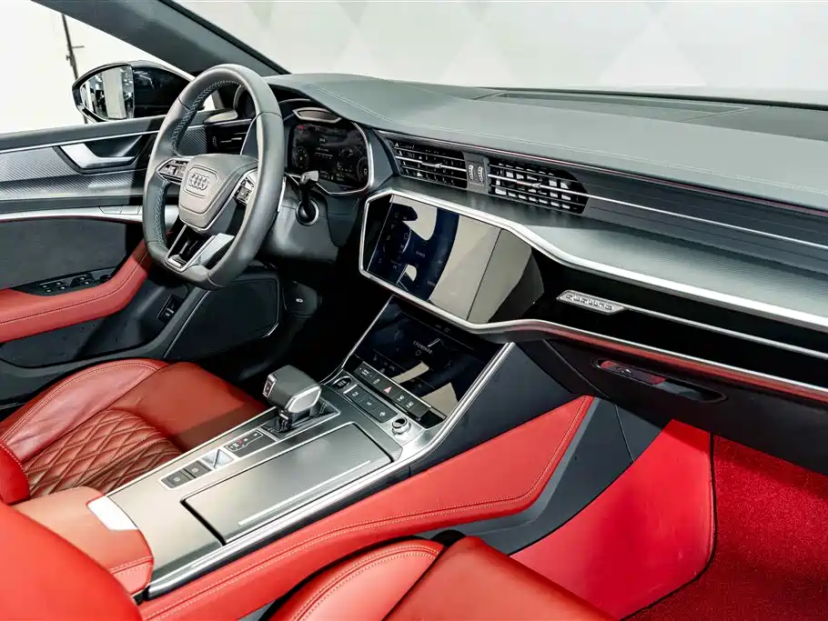 Audi A7L — фото 18