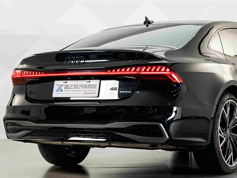 Audi A7L — фото 7