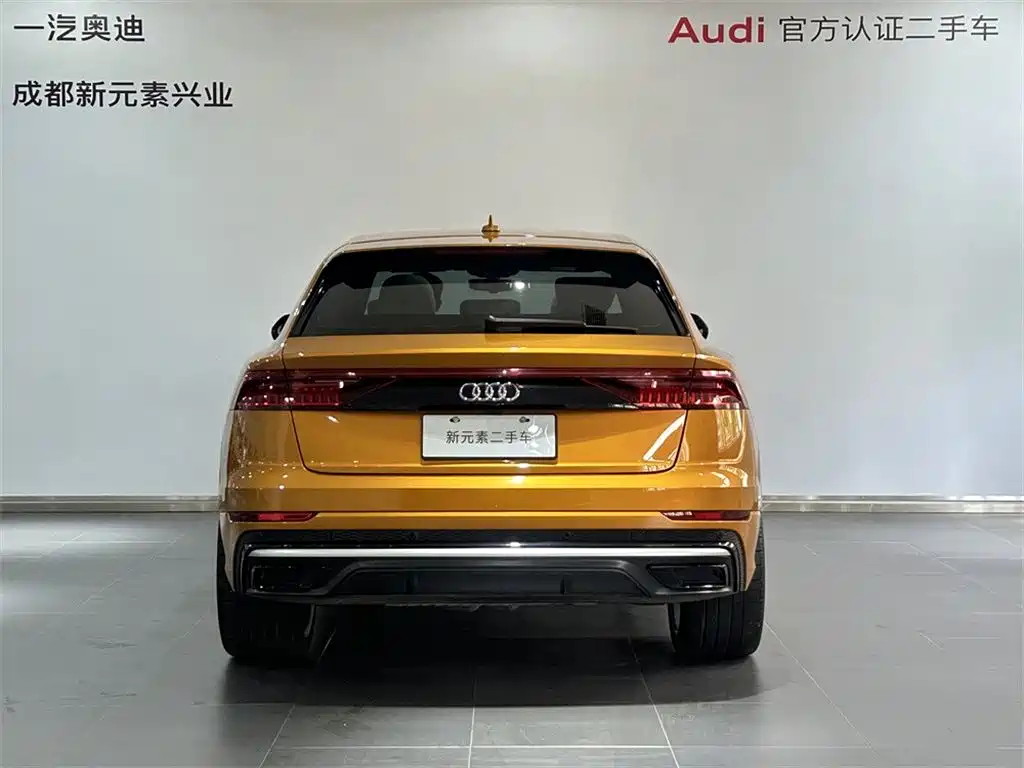 Audi Q8 — фото 5