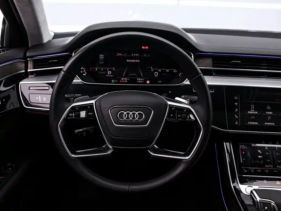 Audi A8 — фото 7