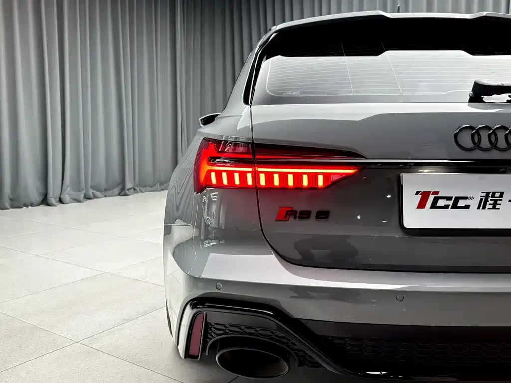 Audi RS 6 — фото 10